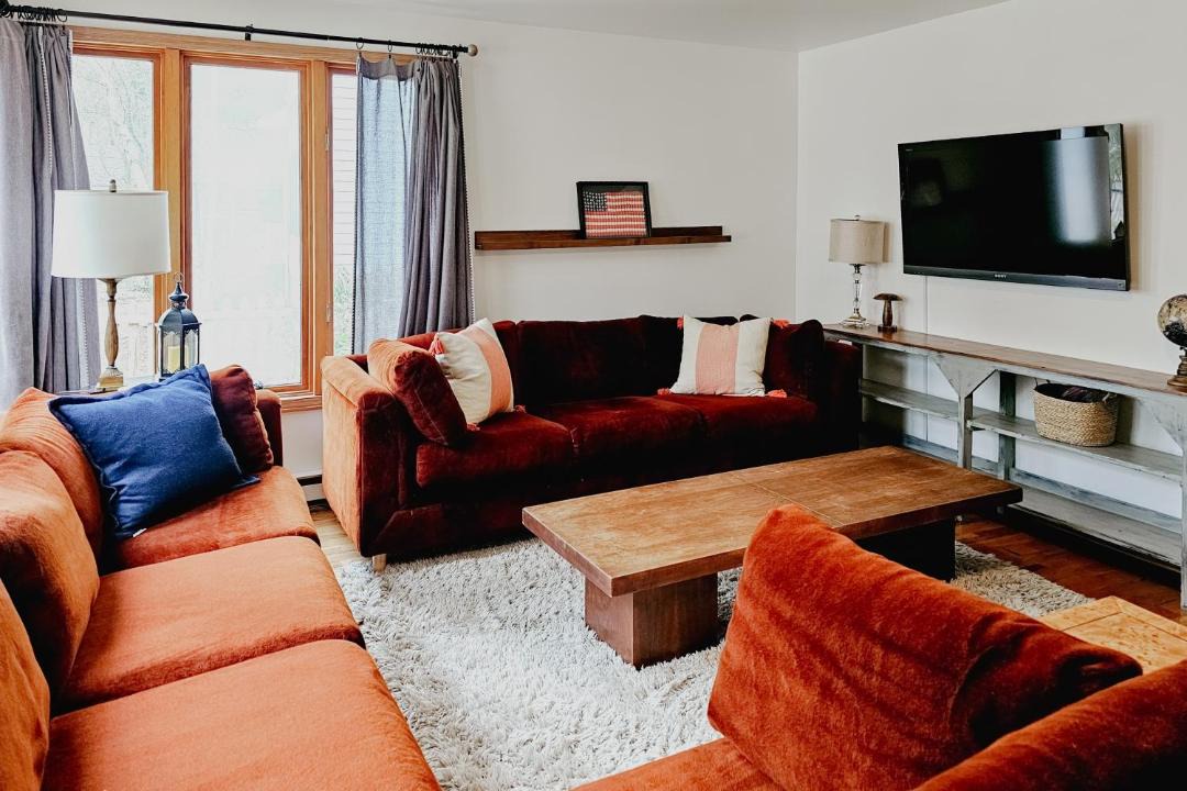 Photo of Livingroom in Union Pier
