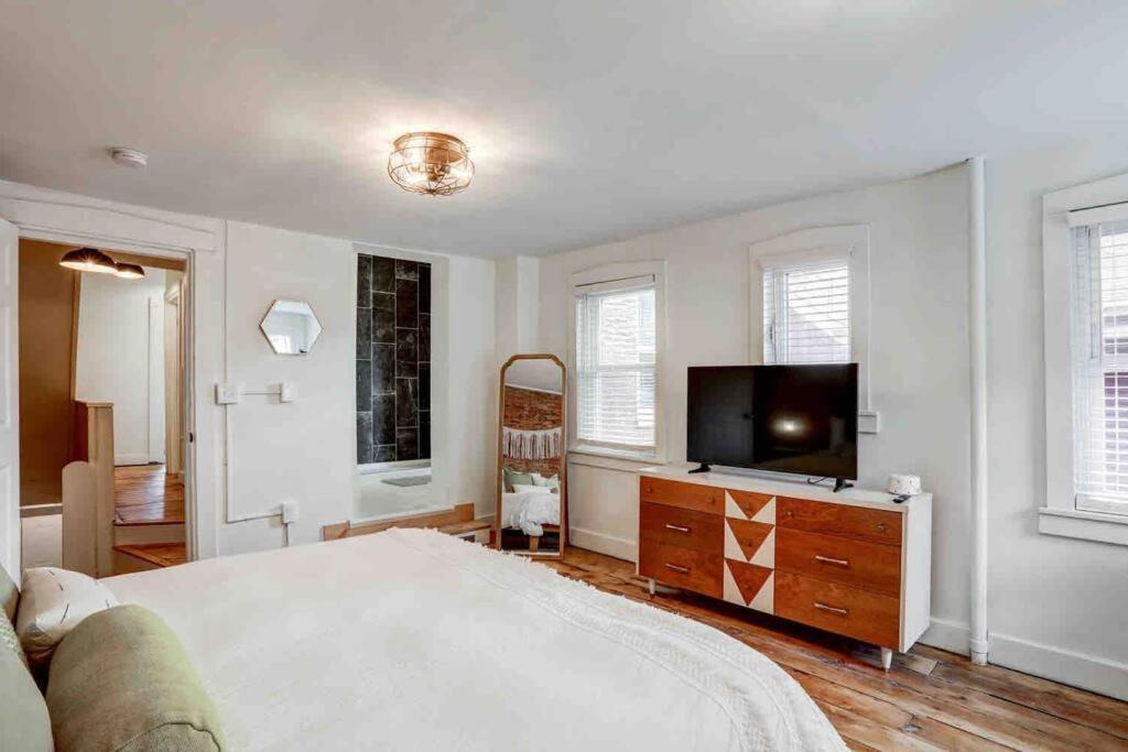 Photo of Bedroom in Historic Downtown Lancaster