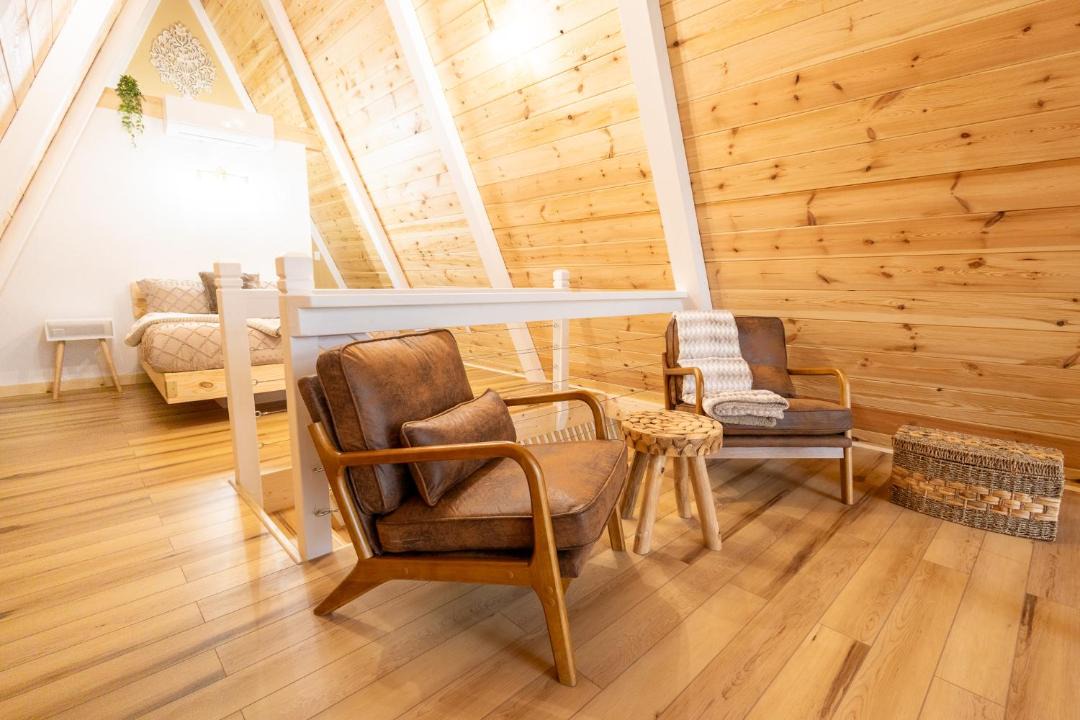 Photo of Livingroom in Cosby