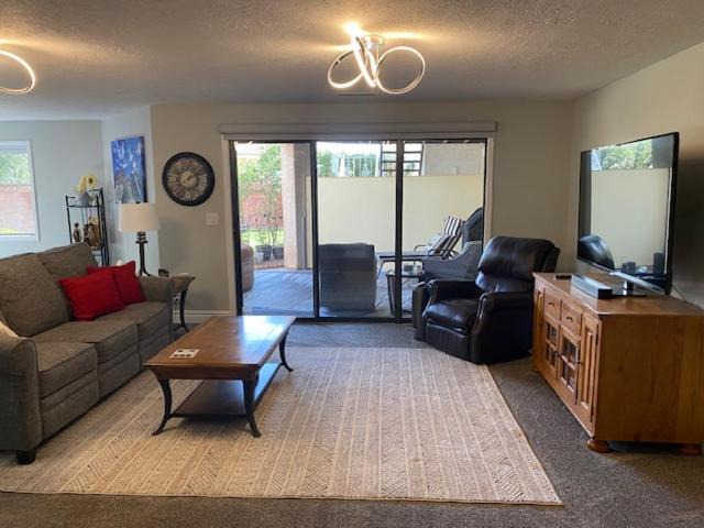 Photo of Livingroom in St. George