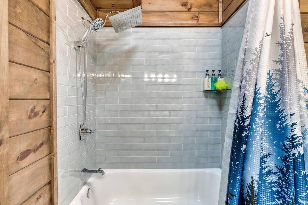 Photo of Bathroom in Rocky Grove