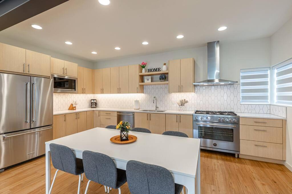 Photo of Kitchen in East Queen Anne