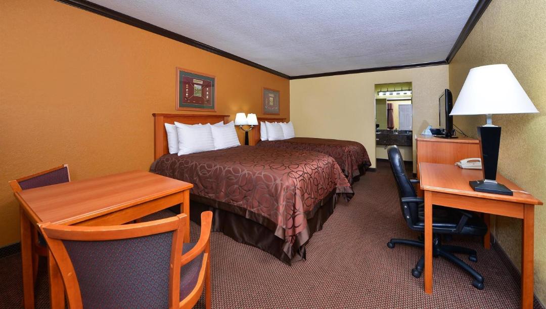 Photo of Bedroom in Center