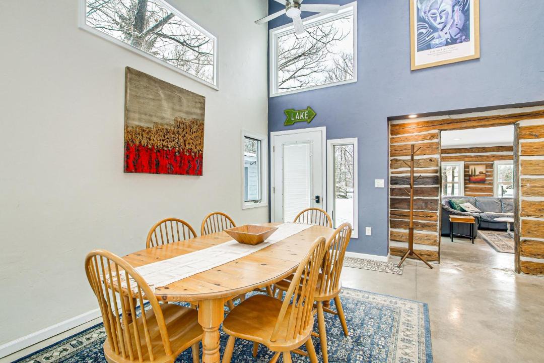 Photo of Livingroom in Fish Creek