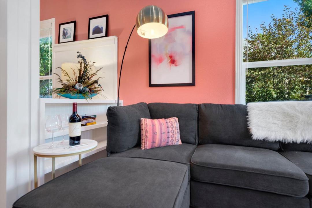 Photo of Livingroom in Old Town West