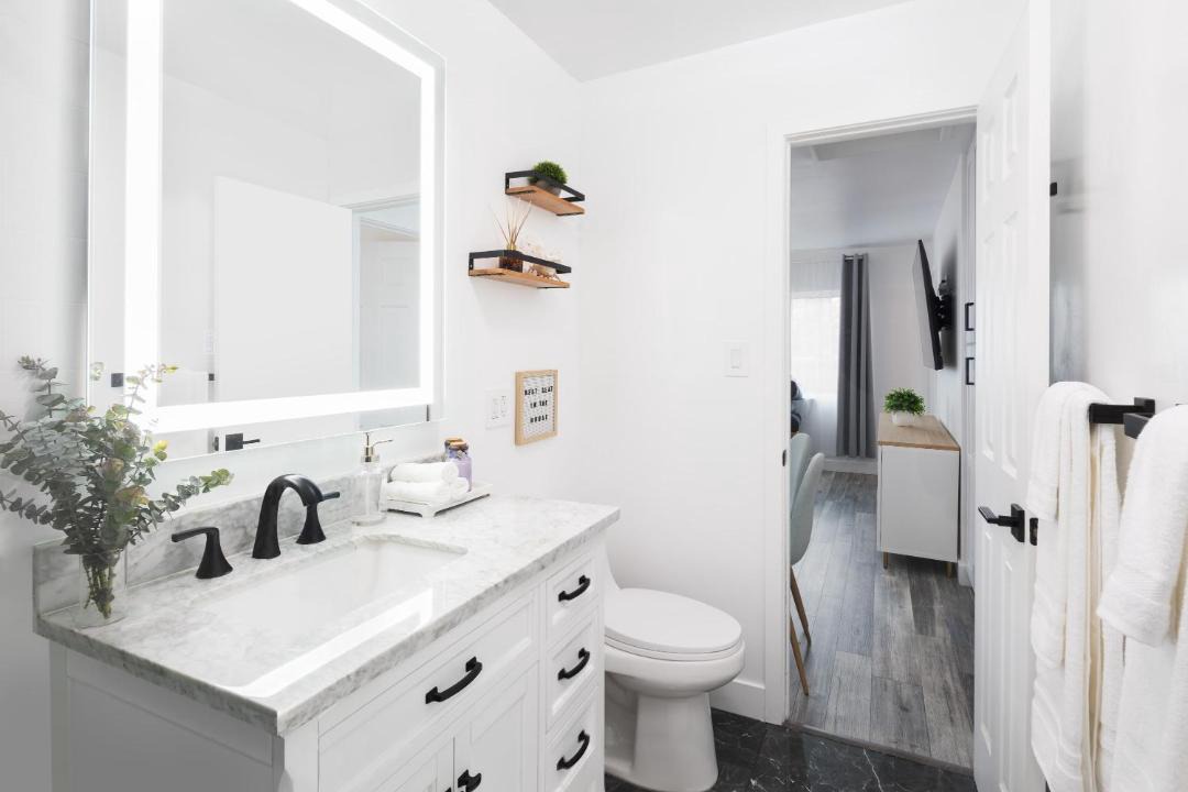 Photo of Bathroom in Grant Hill