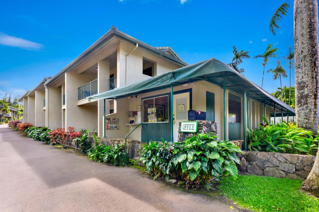 Photo of Buildings in Napili
