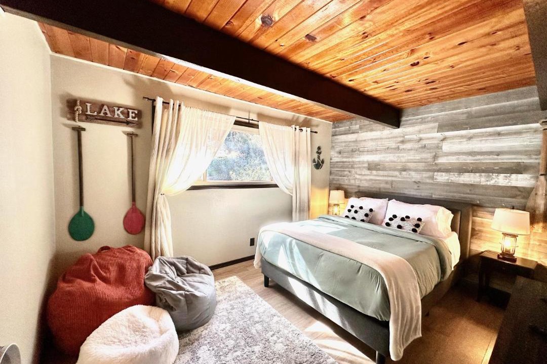 Photo of Bedroom in Whispering Forest