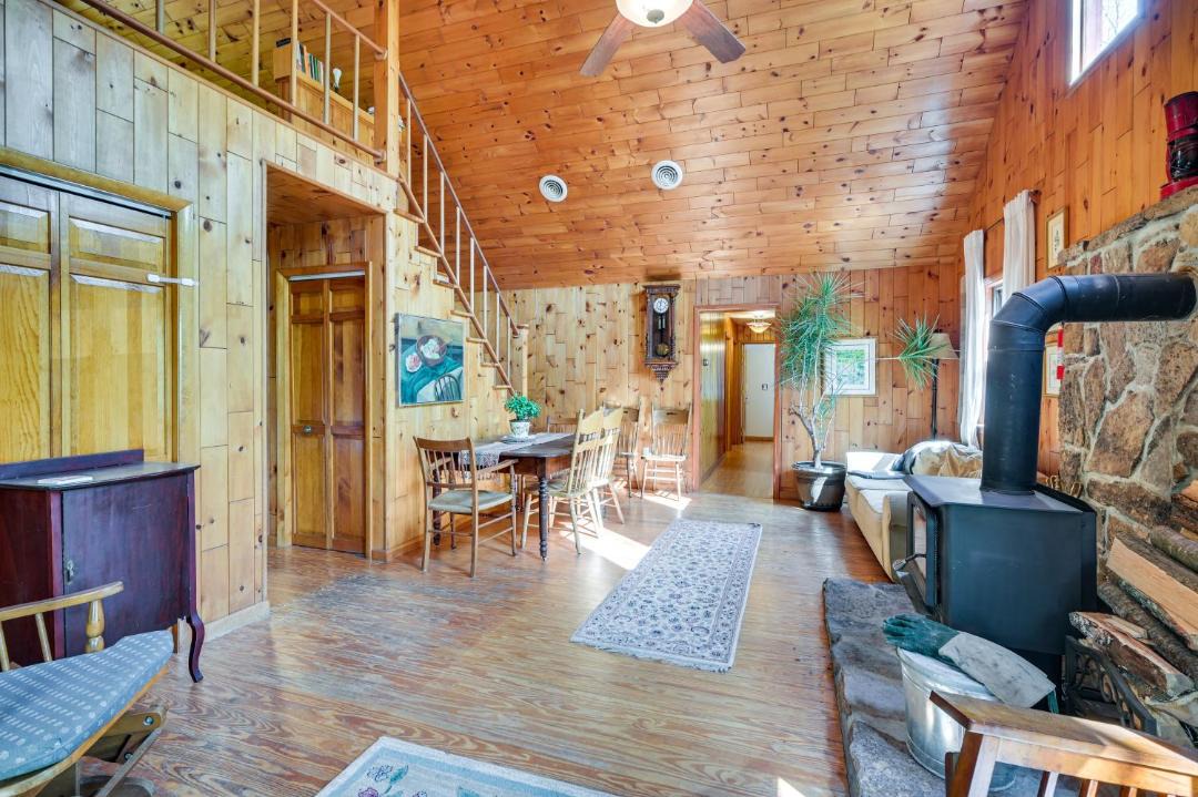 Photo of Livingroom in Great Cacapon