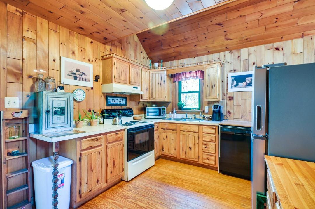 Photo of Kitchen in Great Cacapon