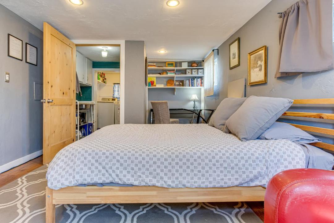 Photo of Bedroom in Platt Park