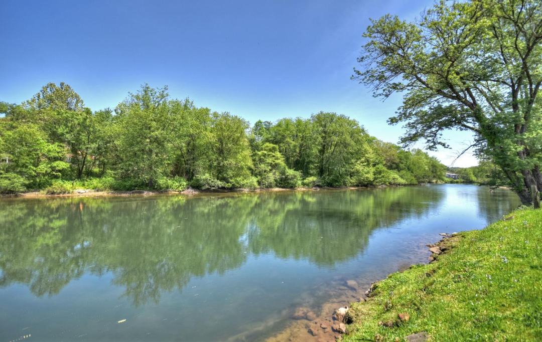 Photo of Outdoor in Copperhill