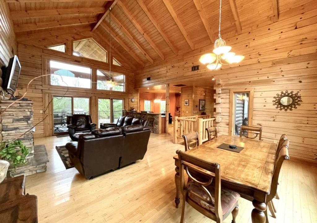 Photo of Others in Tellico Plains