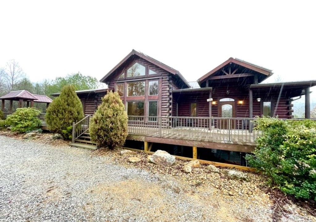 Photo of Others in Tellico Plains