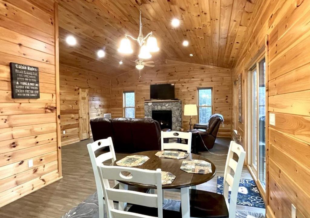 Photo of Others in Tellico Plains