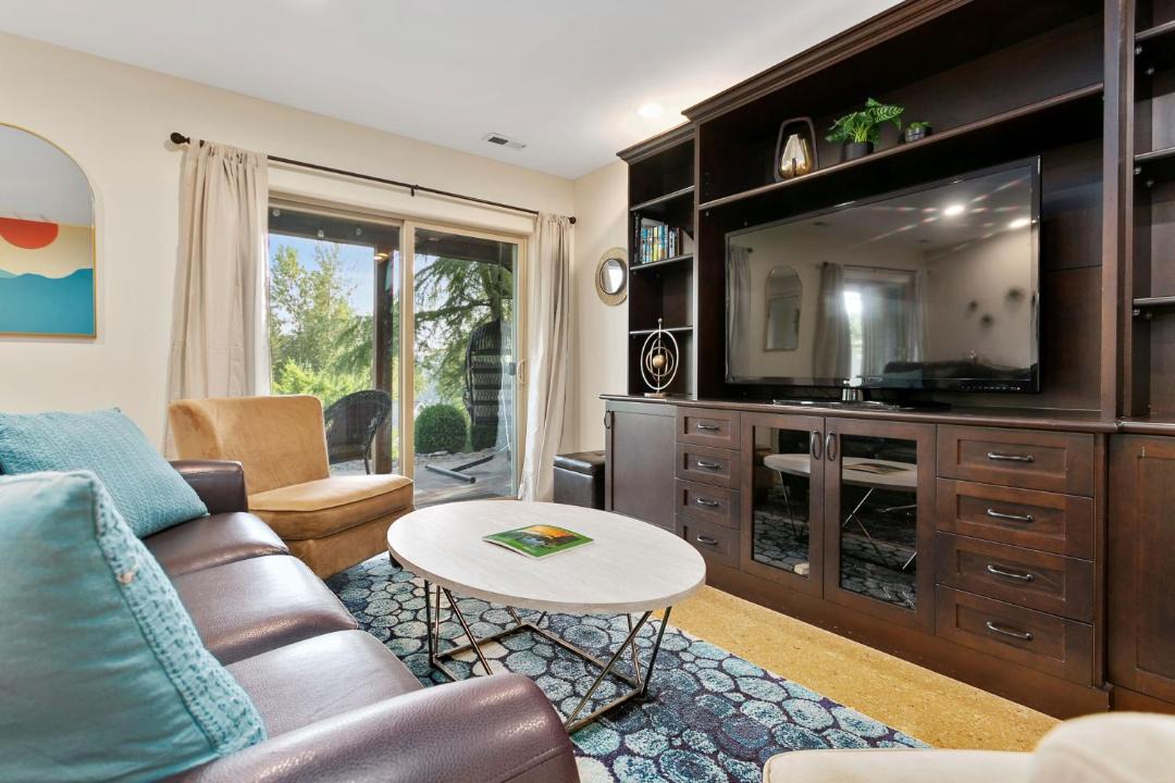Photo of Livingroom in Sudden Valley