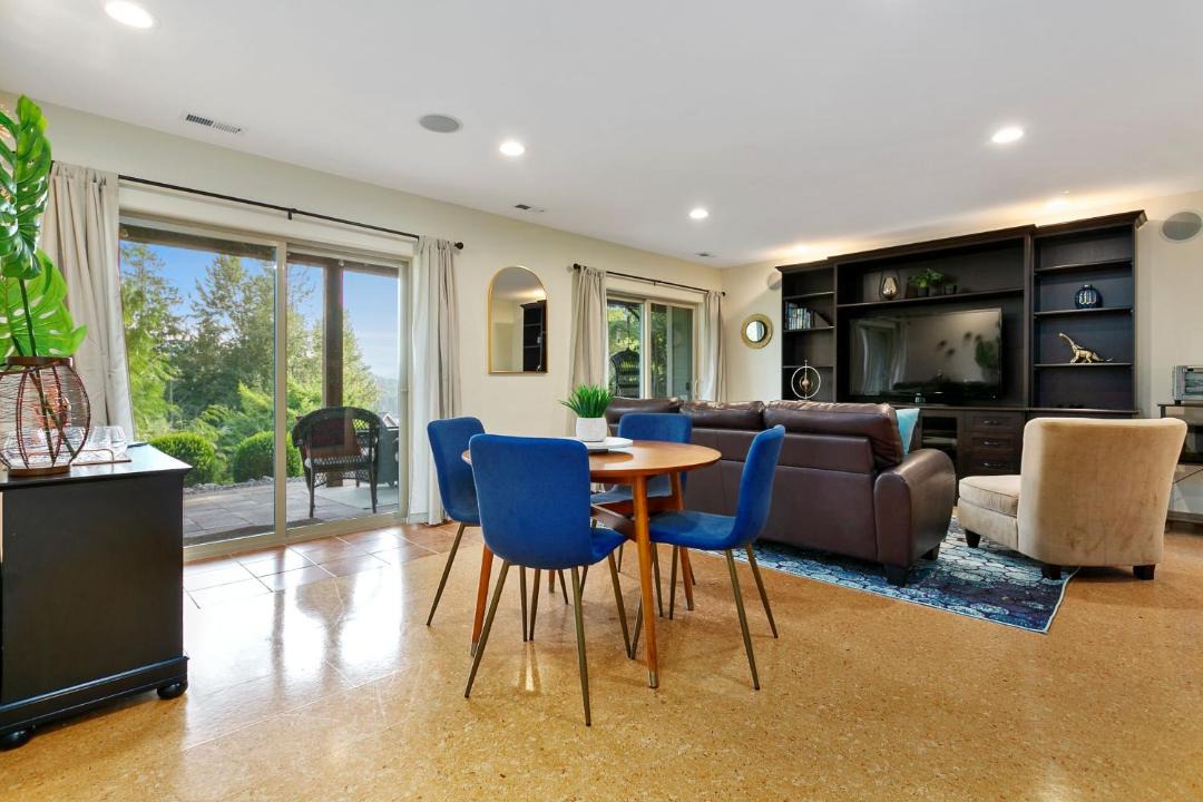 Photo of Livingroom in Sudden Valley