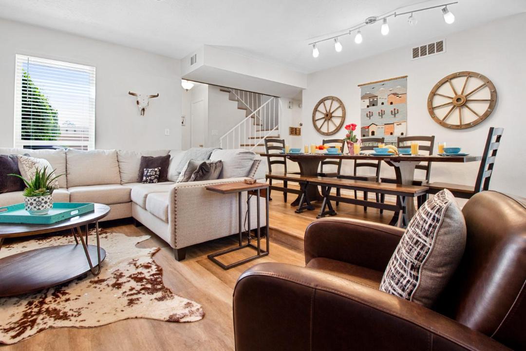 Photo of Livingroom in Northeast Heights