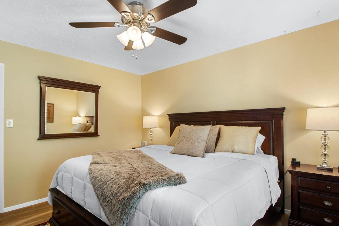 Photo of Bedroom in Northeast Heights
