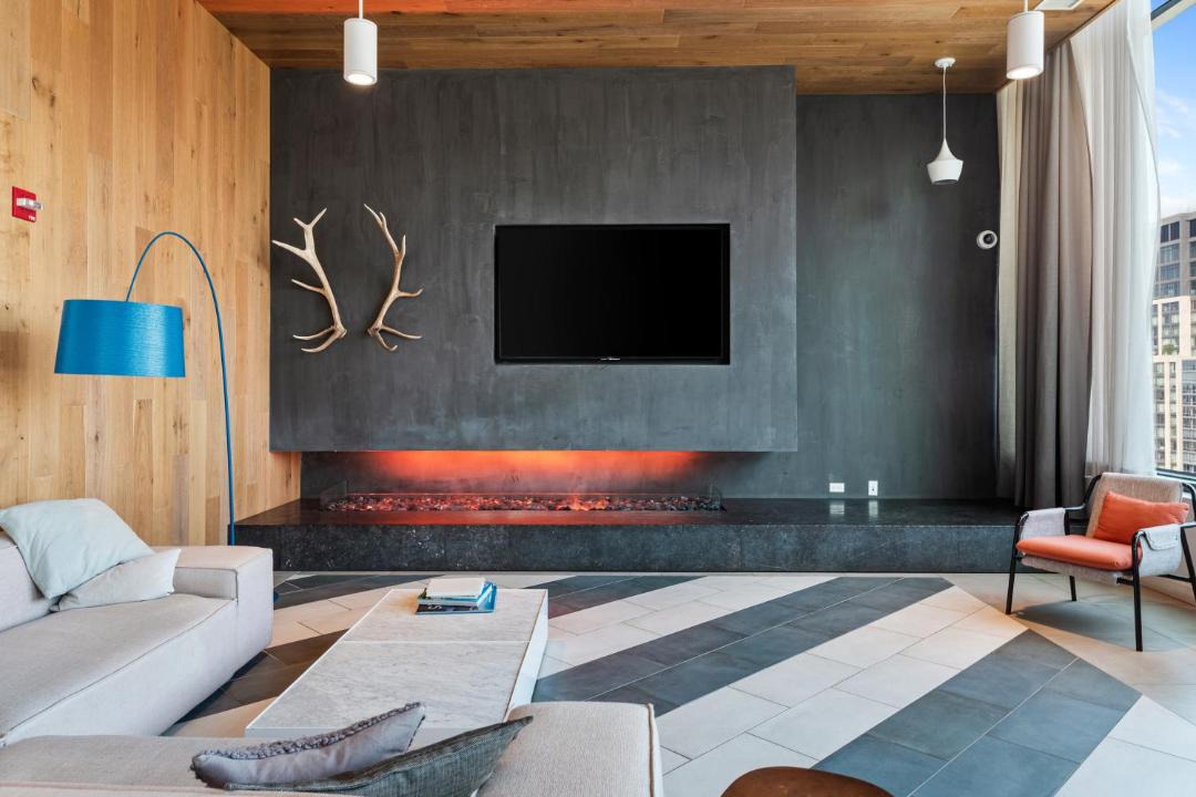 Photo of Livingroom in Near North Side