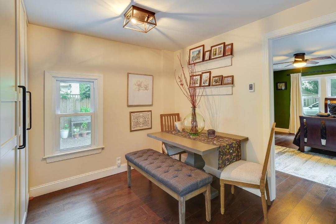 Photo of Livingroom in Bridgeton Townshp