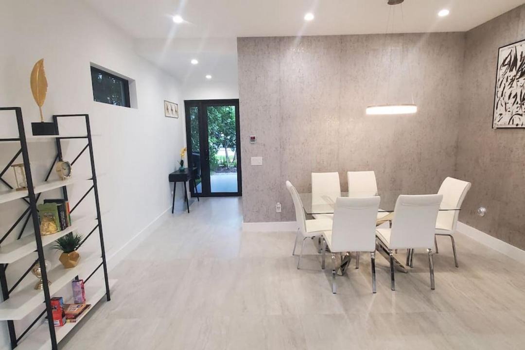 Photo of Livingroom in Victoria Park