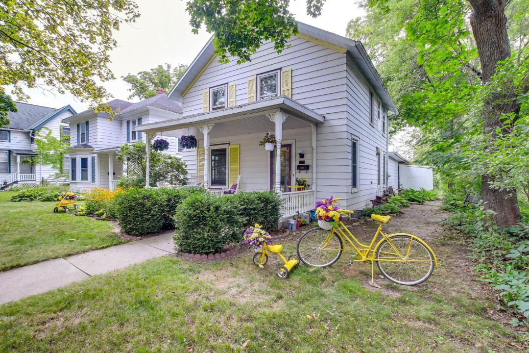 Photo of Buildings in De Pere