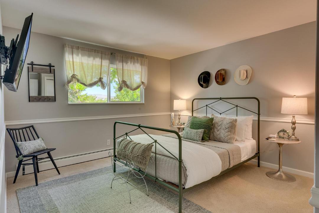 Photo of Bedroom in Reno/Tahoe Airport
