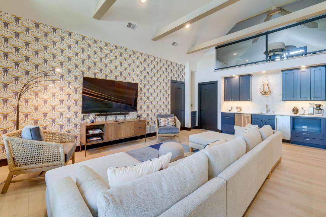 Photo of Livingroom in Boyne City