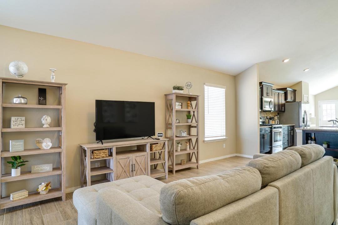Photo of Livingroom in Biggs Field