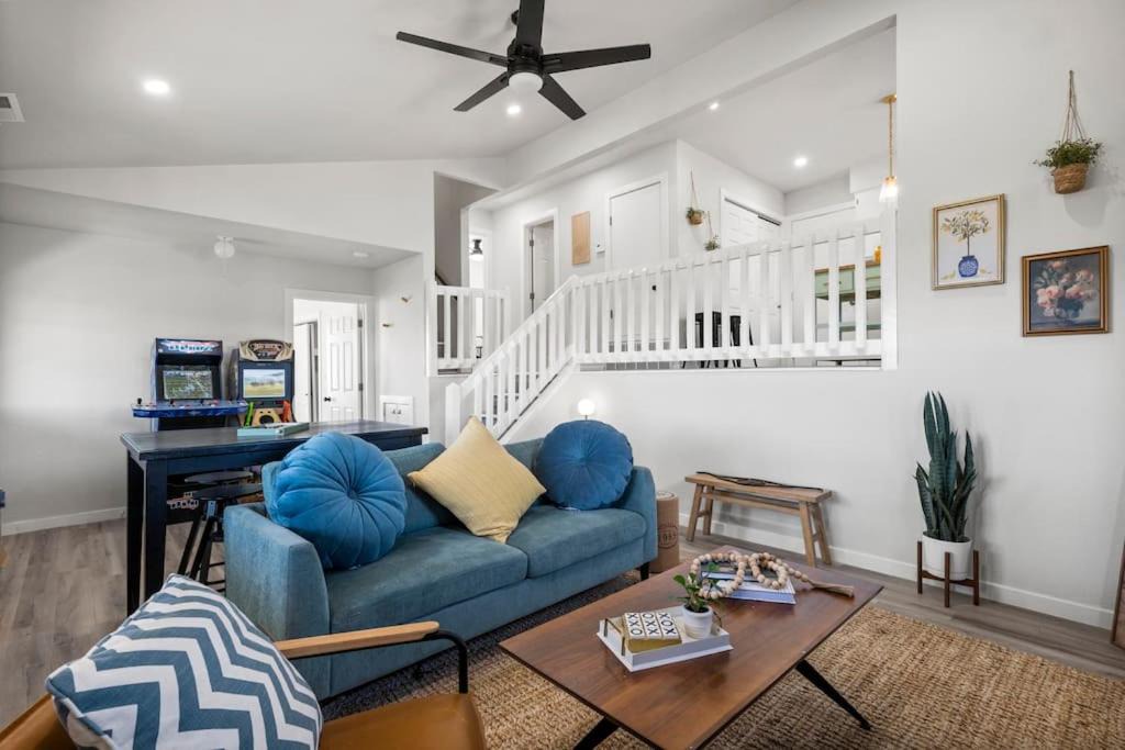 Photo of Livingroom in Leander
