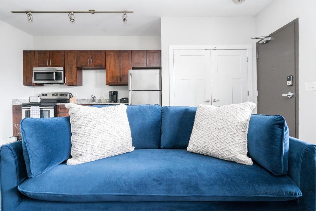 Photo of Livingroom in Music Row