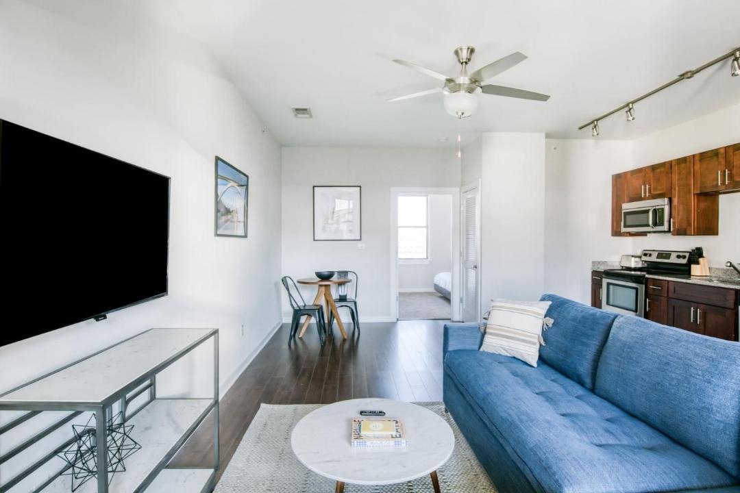 Photo of Livingroom in Music Row