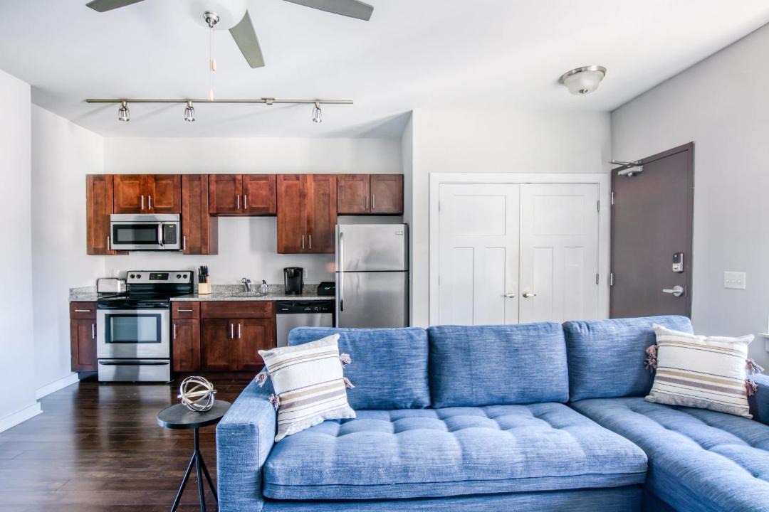 Photo of Livingroom in Music Row