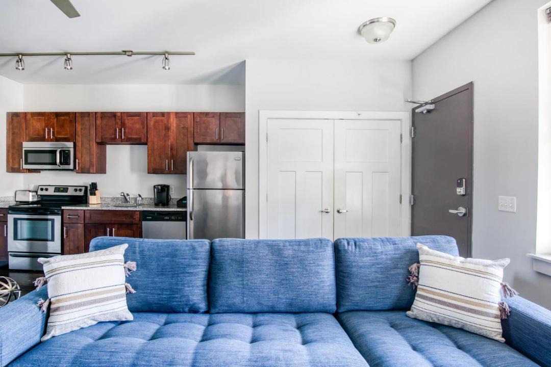 Photo of Livingroom in Music Row
