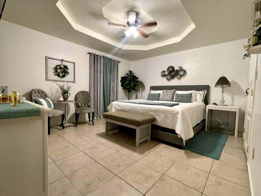 Photo of Others in Palmview South