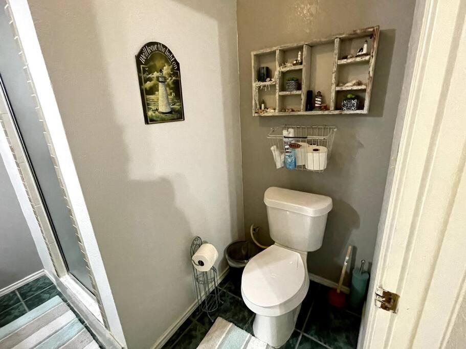 Photo of Bathroom in Palmview South