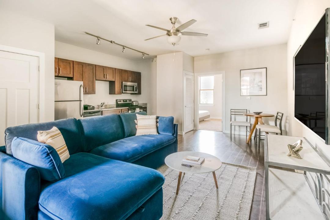 Photo of Livingroom in Music Row