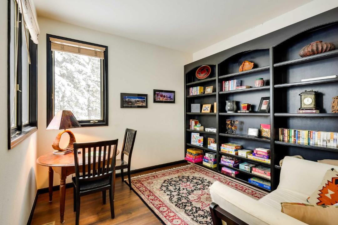 Photo of Livingroom in Christie Heights