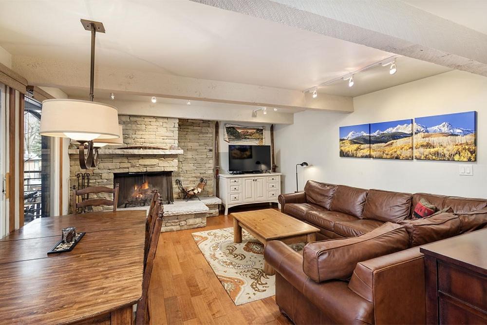 Photo of Livingroom in Aspen