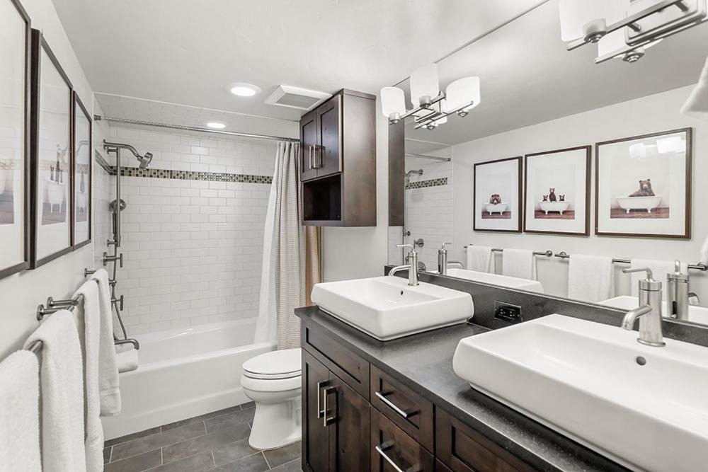 Photo of Bathroom in Aspen