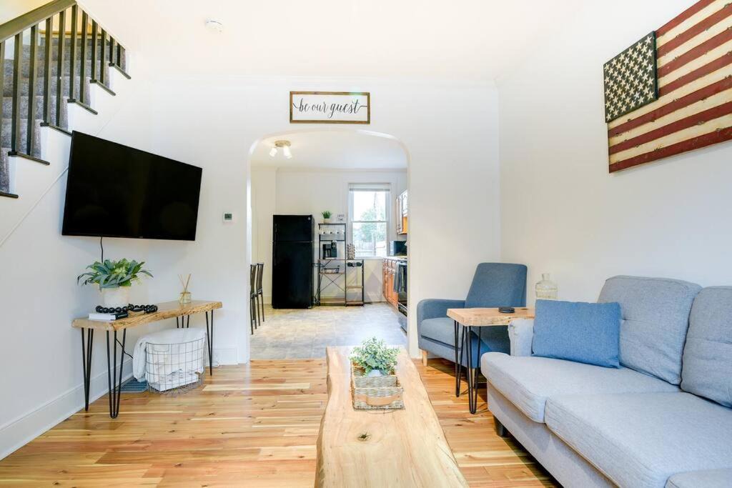 Photo of Livingroom in Lancaster