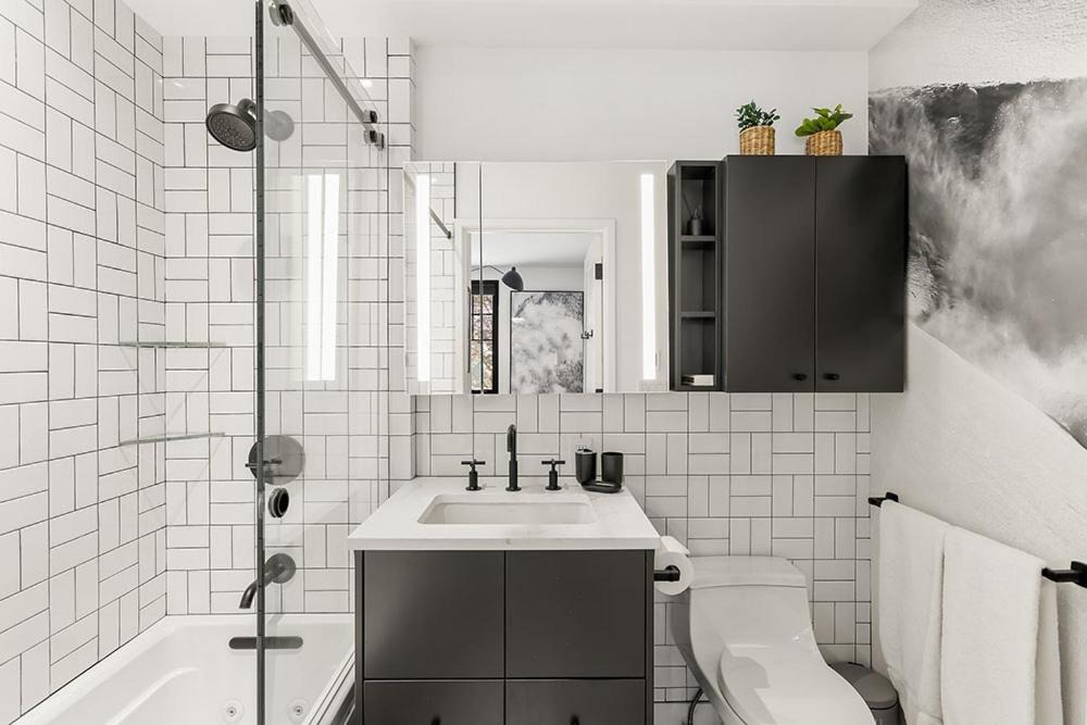 Photo of Bathroom in West End