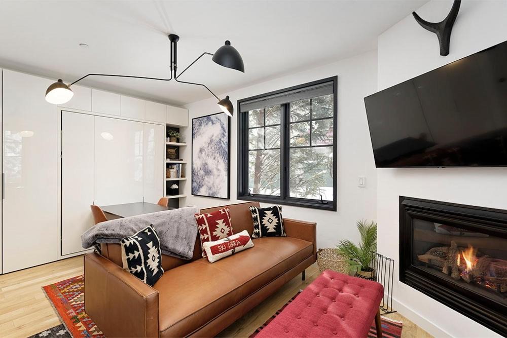 Photo of Livingroom in West End
