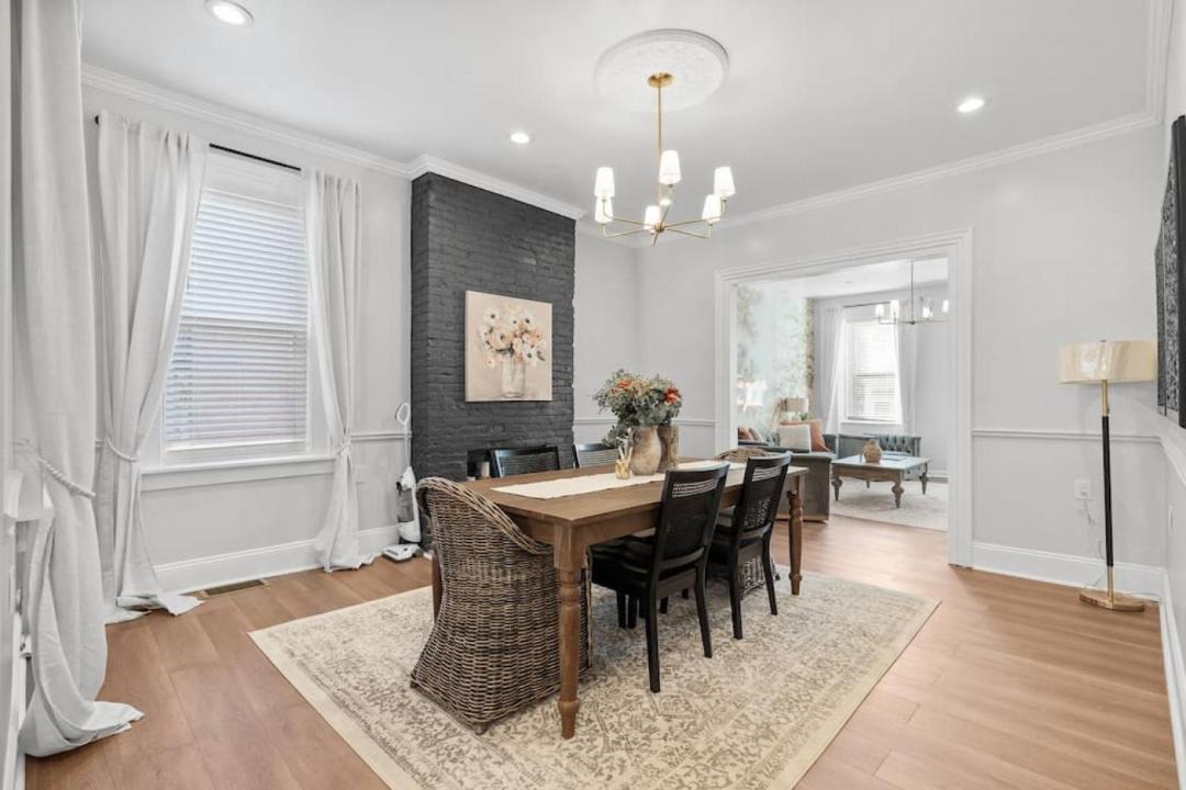 Photo of Livingroom in Pittsburgh