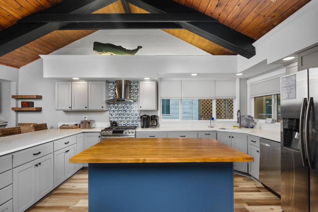 Photo of Kitchen in Rockaway Beach