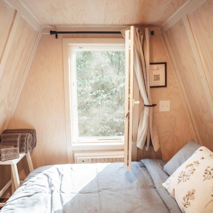 Photo of Bedroom in Rockbridge