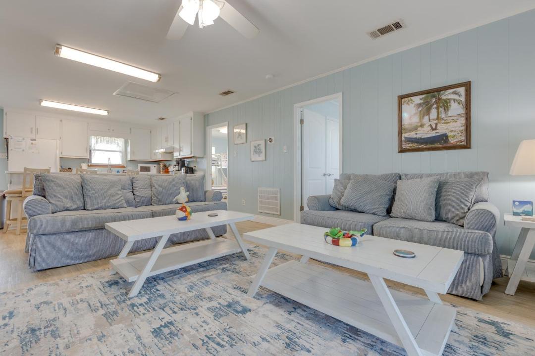 Photo of Livingroom in Silver Cay