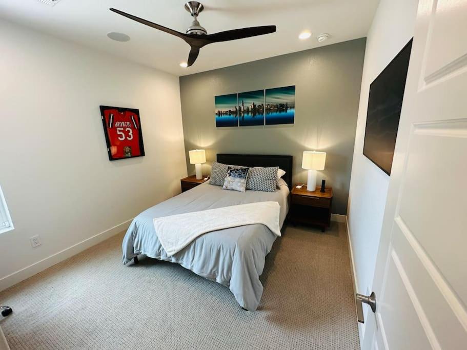 Photo of Bedroom in Five Points