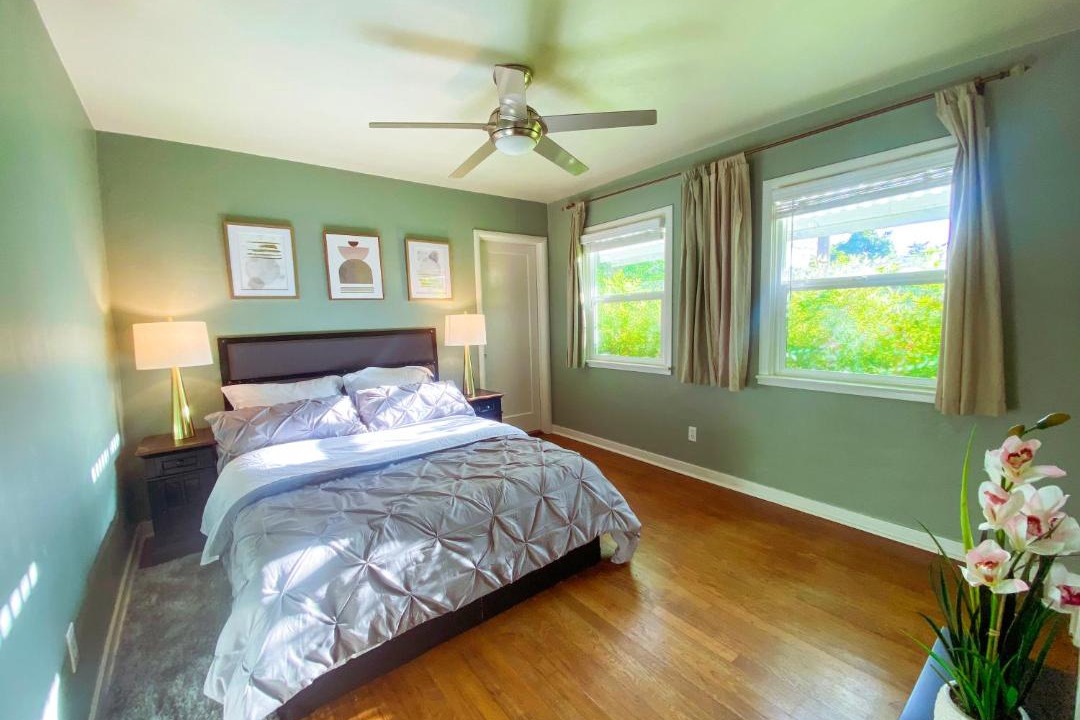 Photo of Bedroom in Arden-Arcade